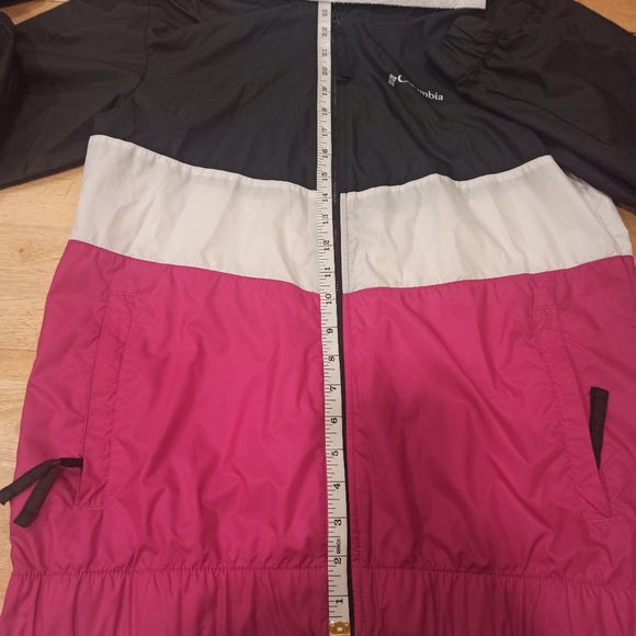 Women's Columbia Sandy Sail Hood Windbreaker Jacket. Size medium - Picture 11 of 12
